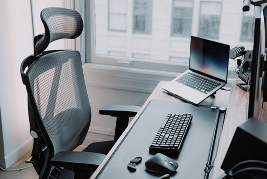 How to Set Up and Use Your New Ergonomic Chair Correctly - EFFYDESK