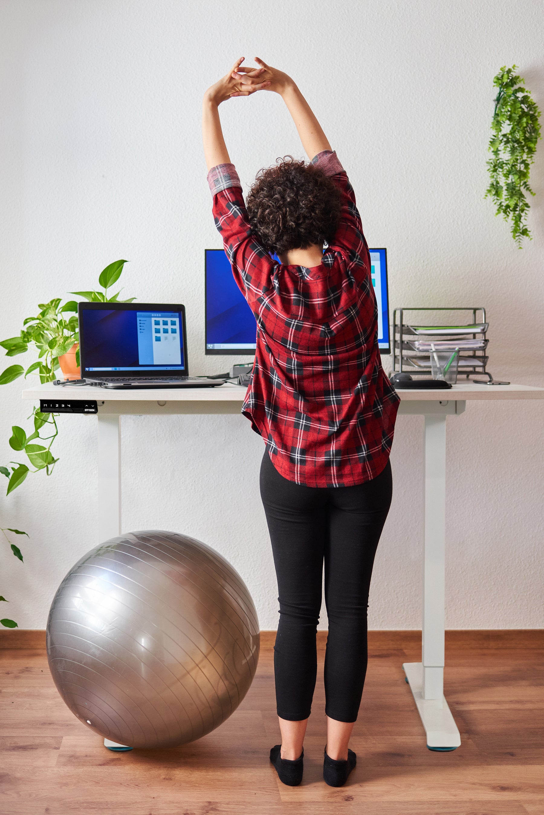 Ergonomic Desk Setups for Neck Pain Prevention: Tips and Tricks