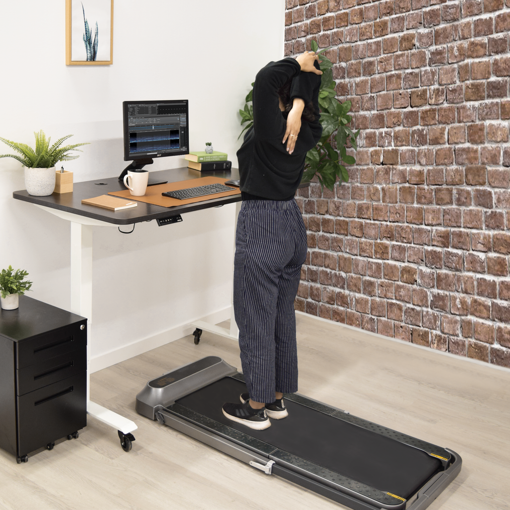Treadmill Desks: The Benefits of Walking While You Work