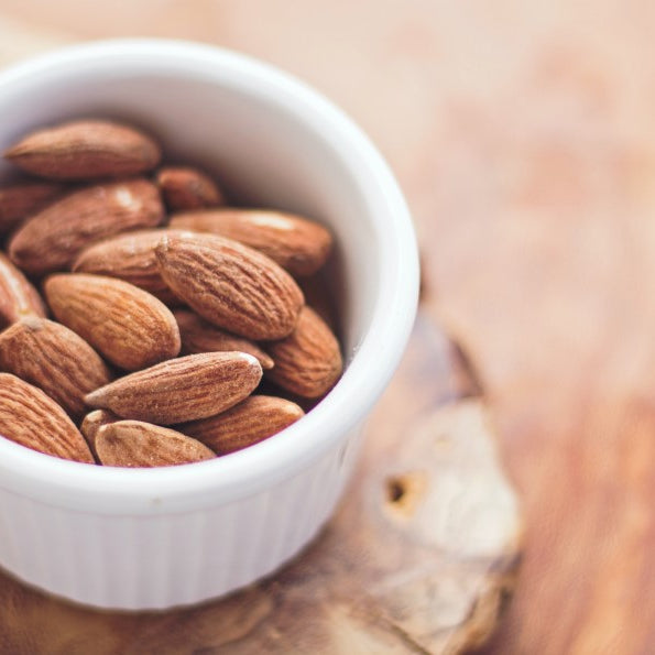 10 Ideas For Healthy Snacking at Your Desk