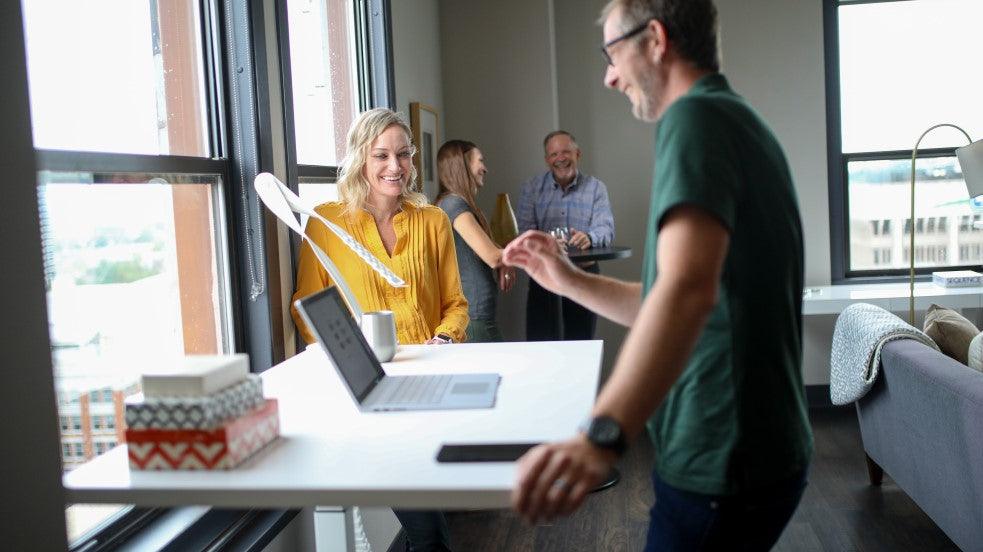 8 Things to Look for When Buying a Standing Desk