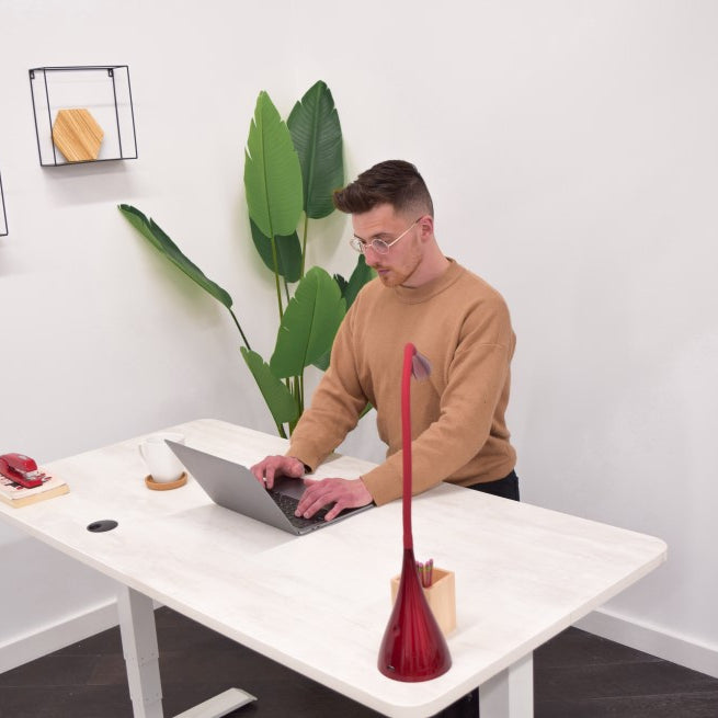 The Standing Desk vs Sitting Desk Debate: Which is Better for Your Health?