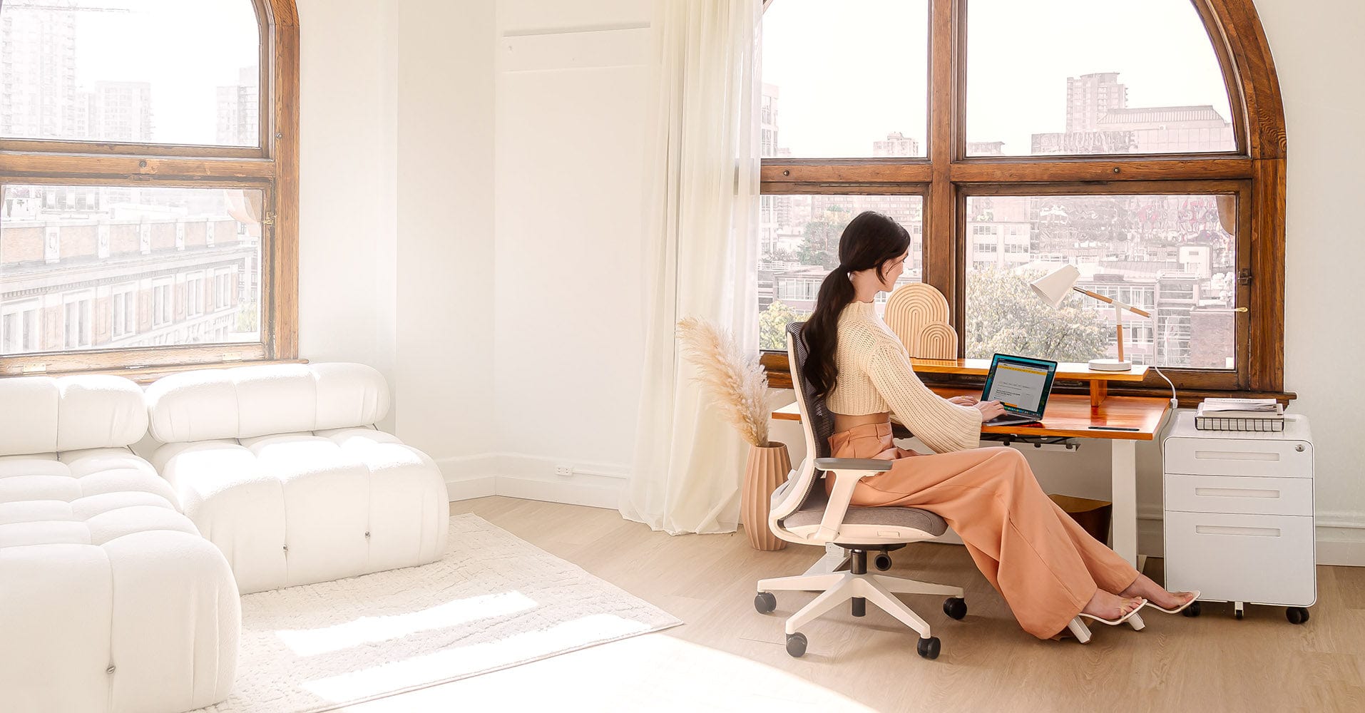 Canada's Premier Standing Desks <br>for Healthier Workspaces
