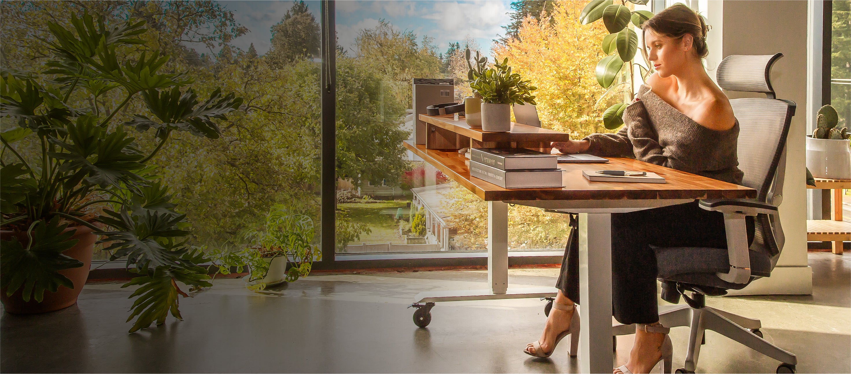 Top 15 Standing Desk Stools for Productive Workspace